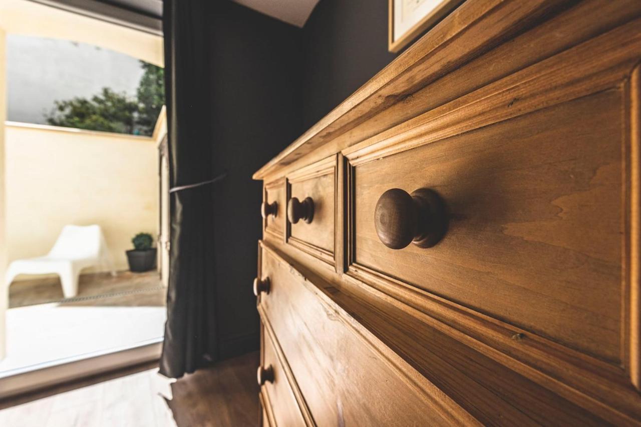 Suites Du General Leclerc Реймс Екстериор снимка
