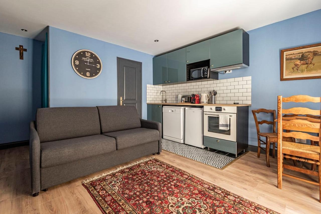 Suites Du General Leclerc Реймс Екстериор снимка