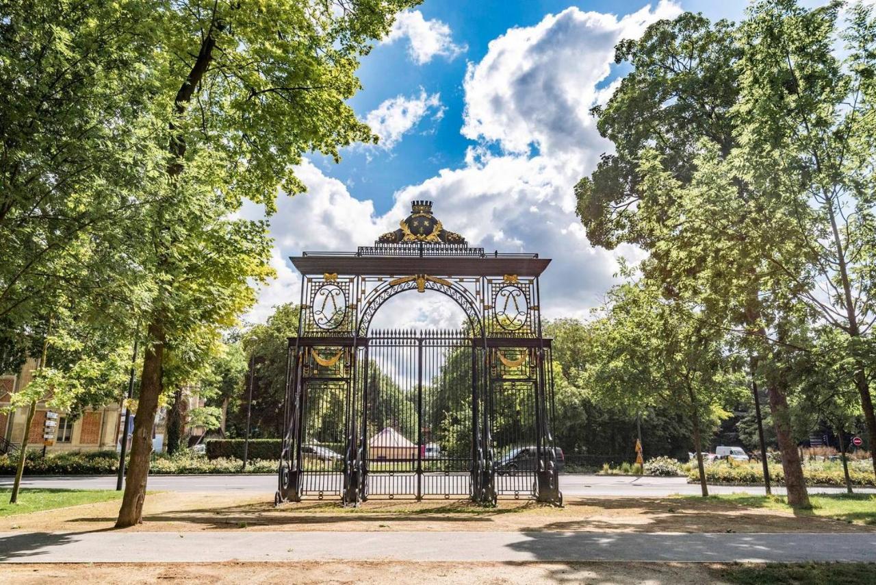 Suites Du General Leclerc Реймс Екстериор снимка