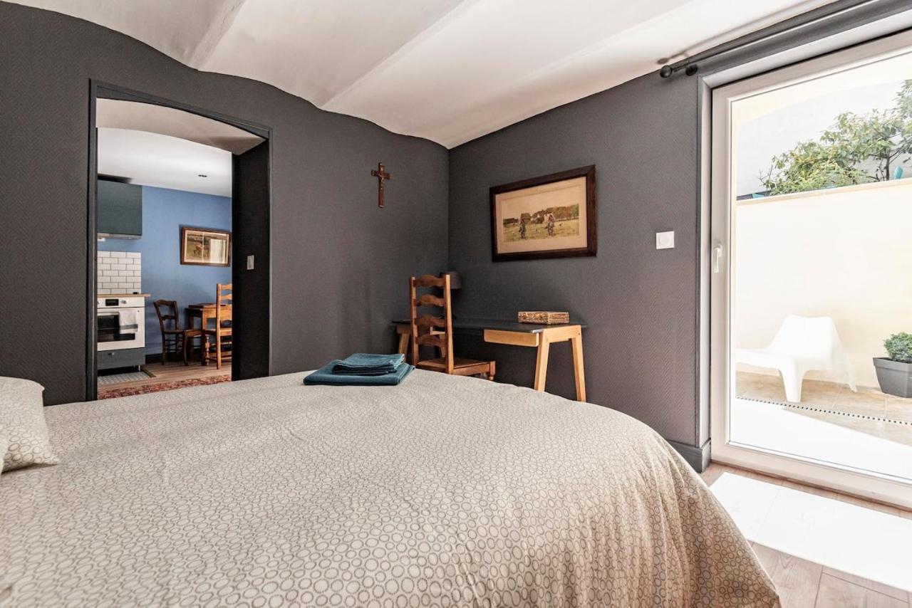 Suites Du General Leclerc Реймс Екстериор снимка